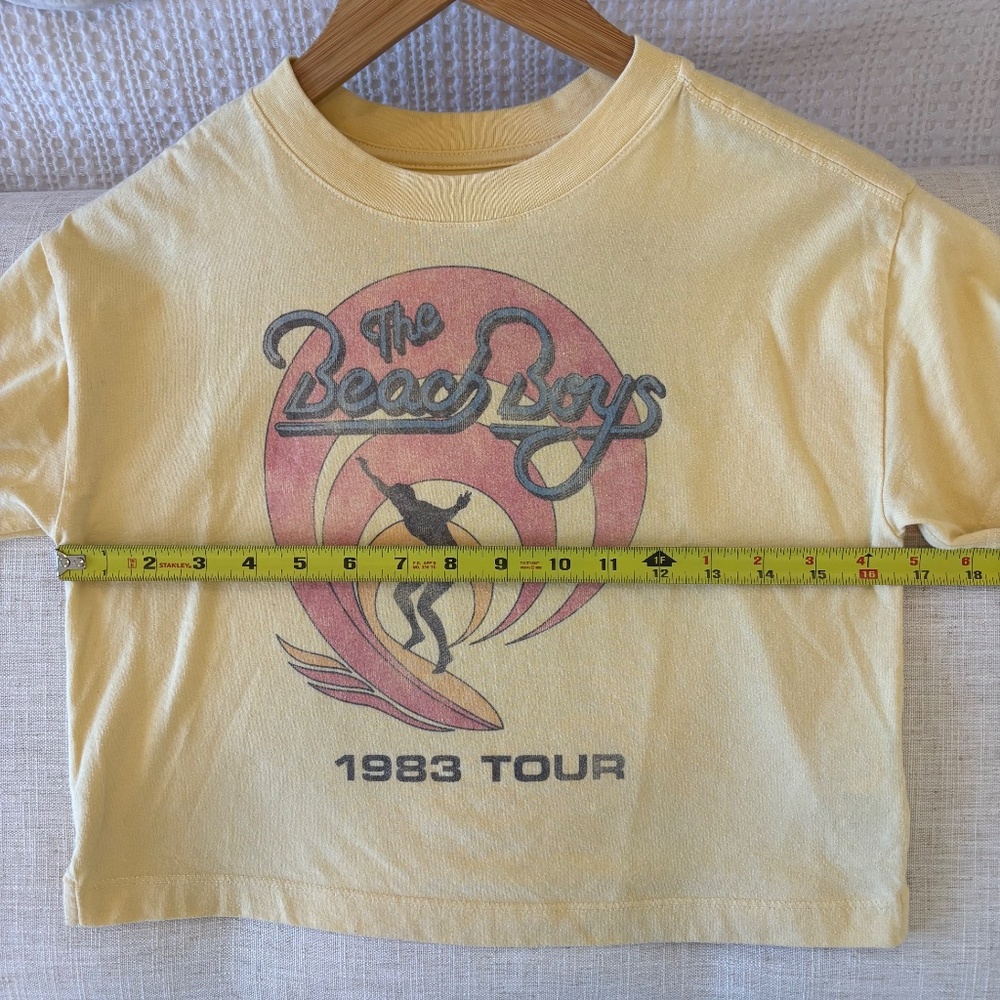 Gap Teen The Beach Boys 1983 Tour Cropped Graphic T-Shirt - Yellow - Size L (10) - Picture 4 of 6